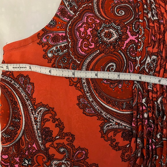 Banana Republic Sleeveless Paisley Top - Picture 6 of 8